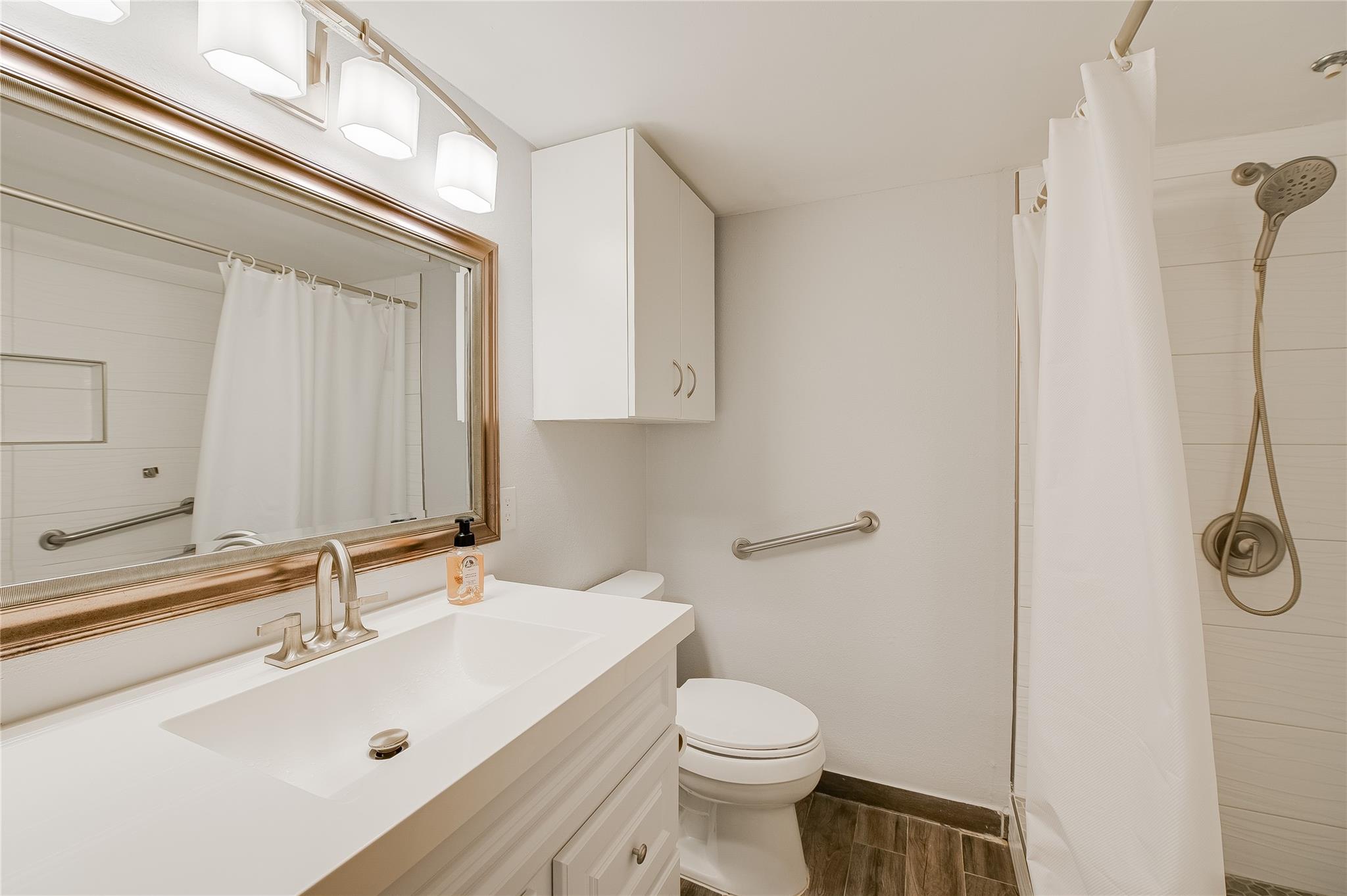 1601 Faro Drive Austin TX 78741