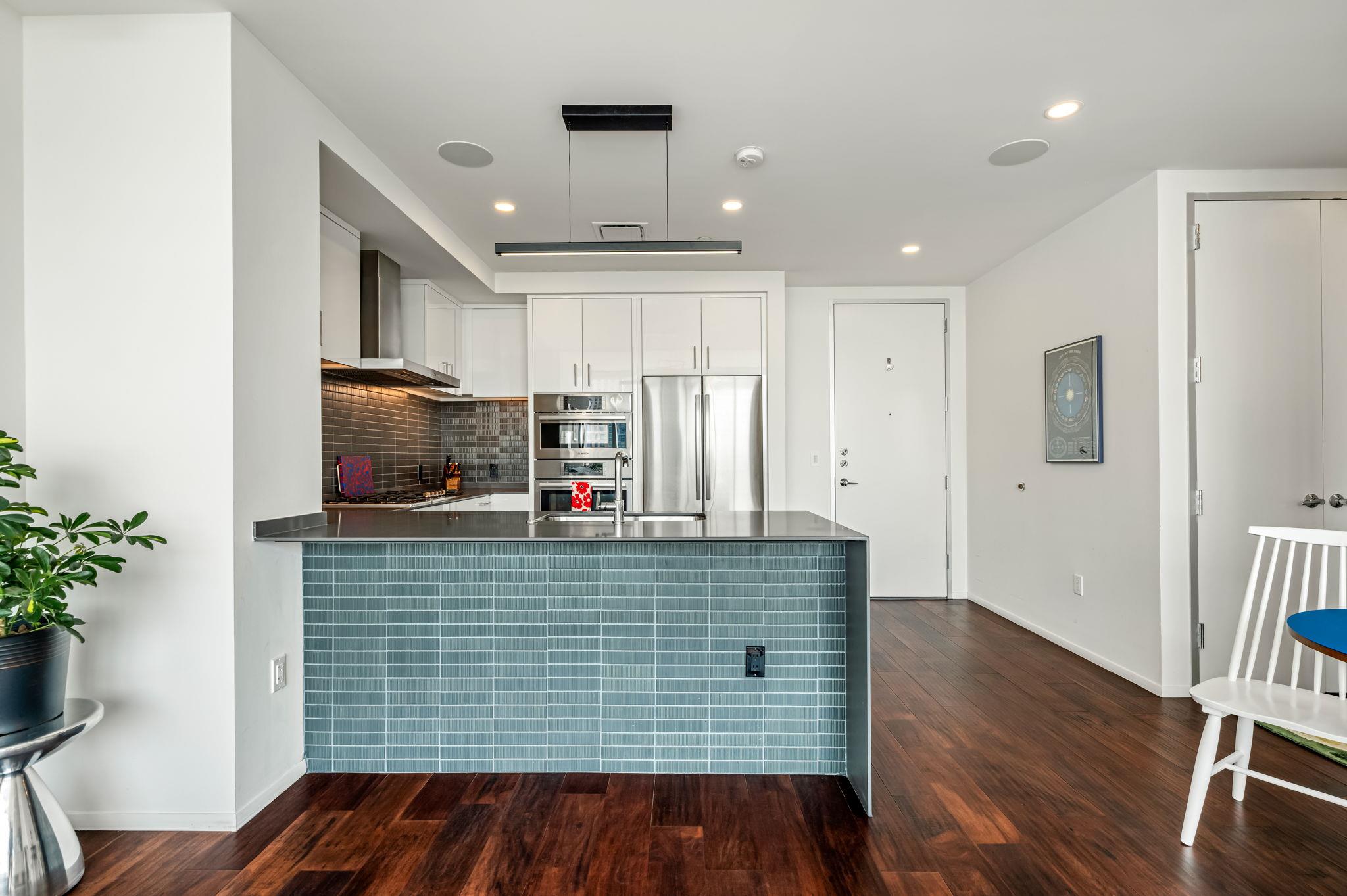 301 West Avenue Austin TX 78701