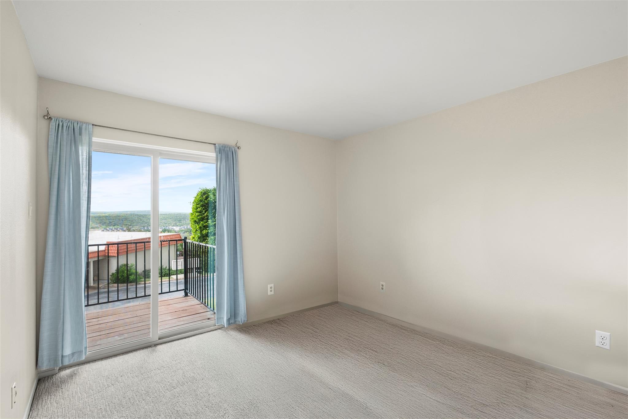 3216 Poe Cove Lago Vista TX 78645