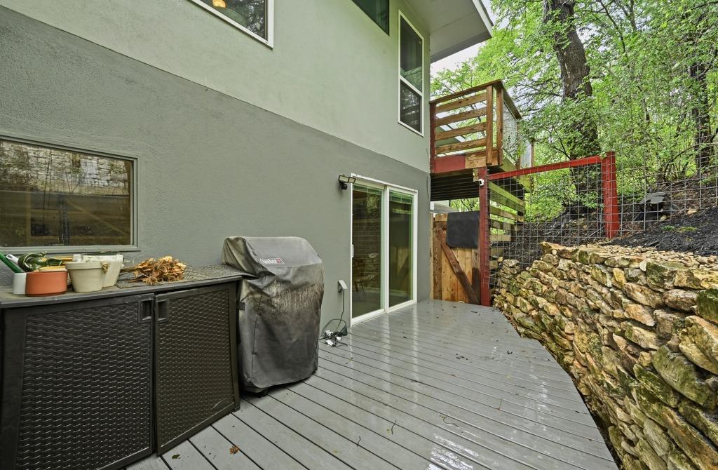 2101 Airole Way Austin TX 78704