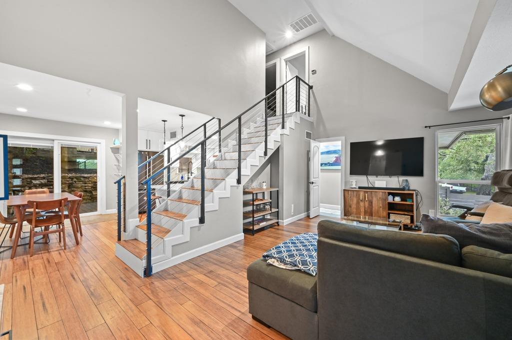 2101 Airole Way Austin TX 78704