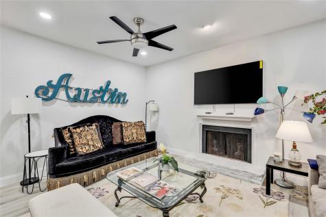 2529 Rio Grande Street Austin TX 78705