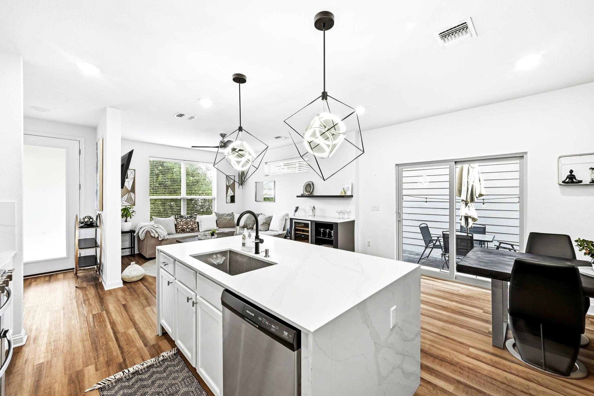 8009 Mellencamp Drive Austin TX 78744
