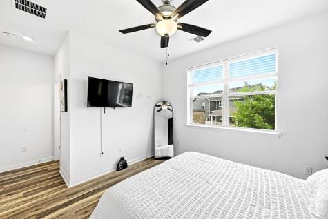 8009 Mellencamp Drive Austin TX 78744