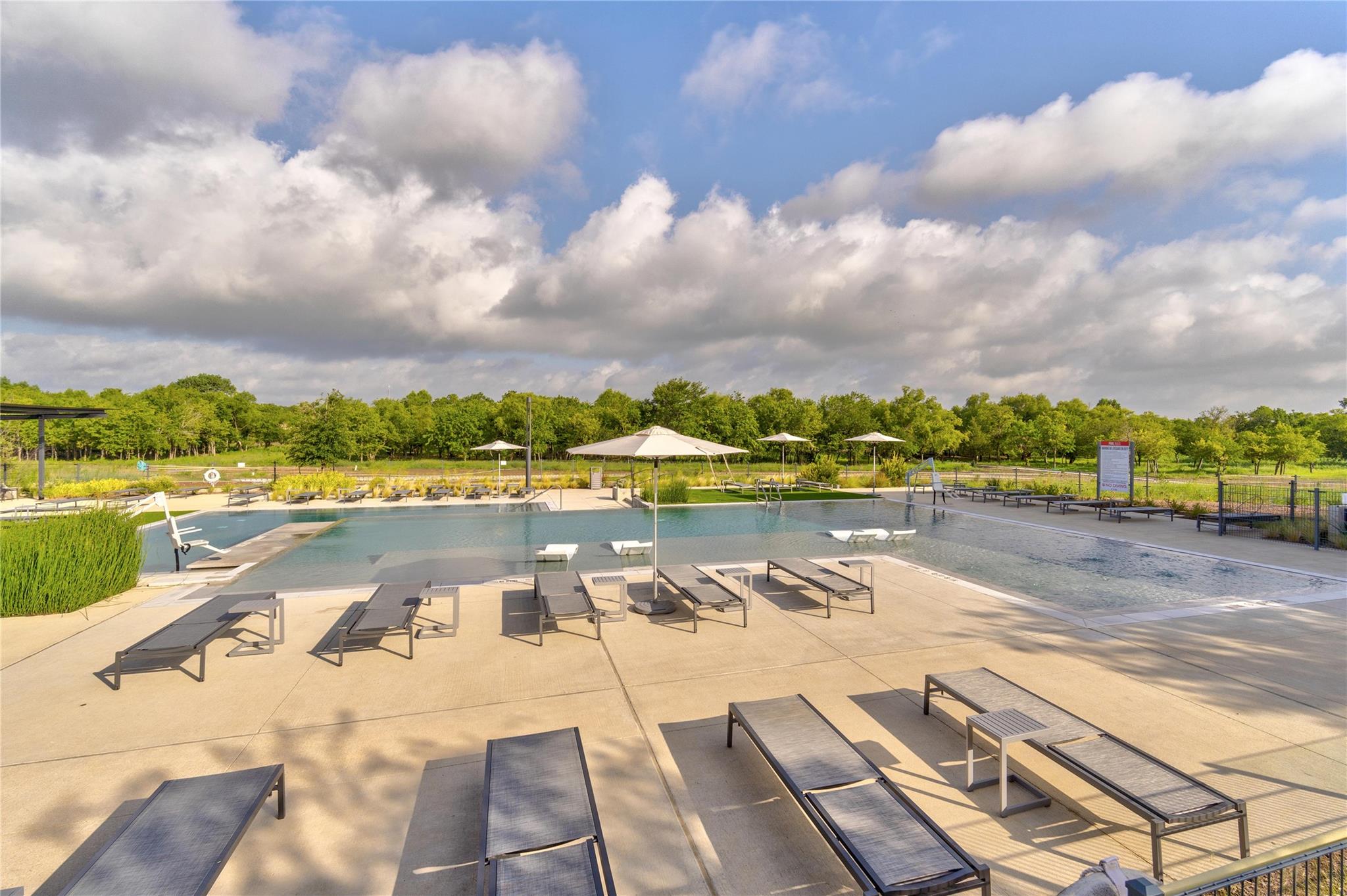 8009 Mellencamp Drive Austin TX 78744