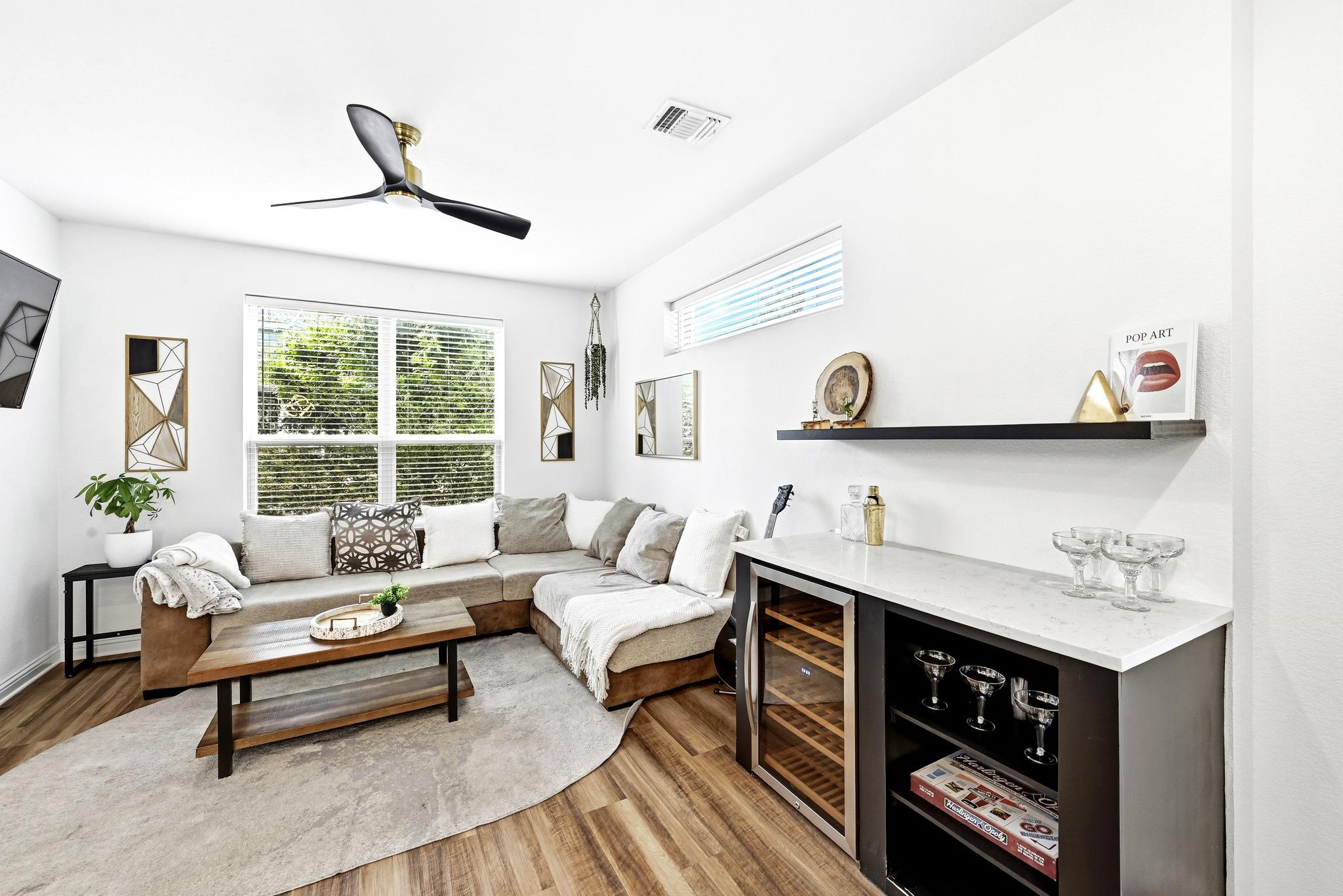 8009 Mellencamp Drive Austin TX 78744