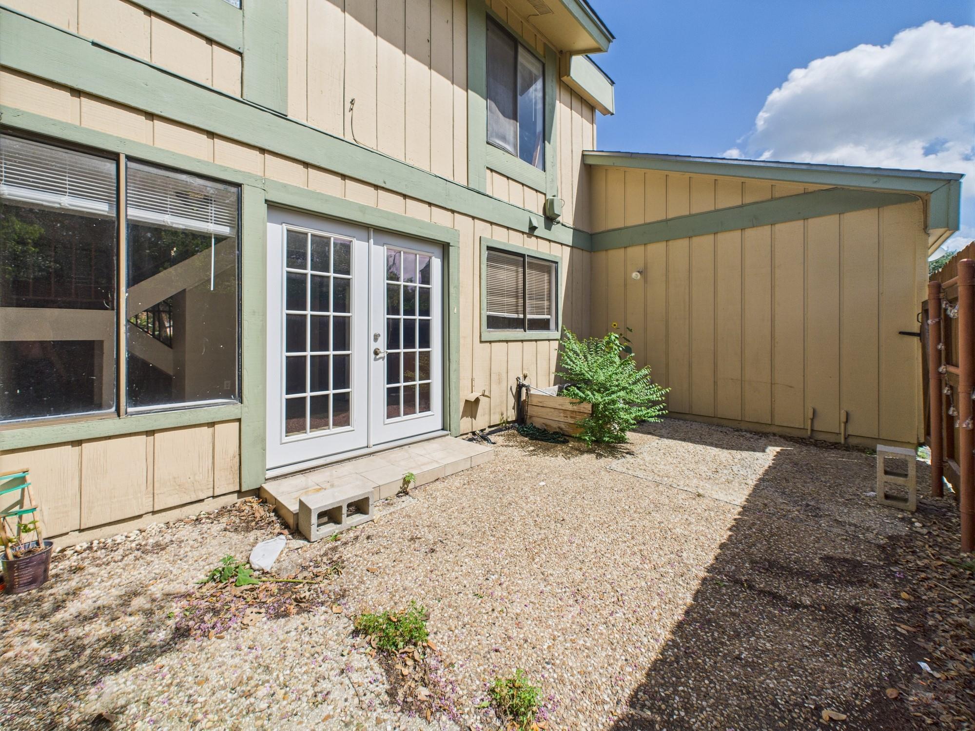 9520 Quail Village Lane Austin TX 78758