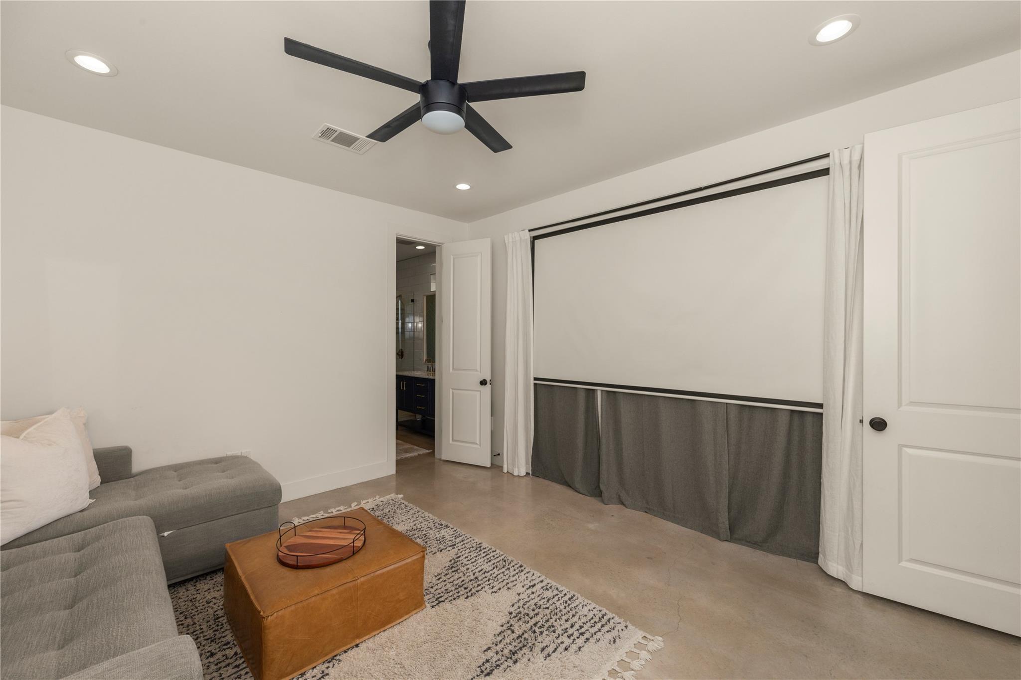 1129 Henninger Street Austin TX 78702