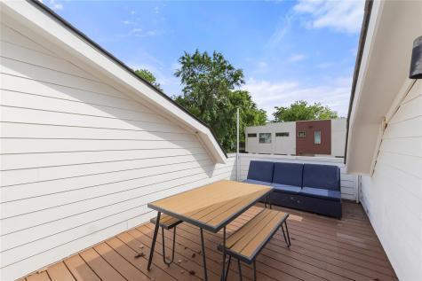 1129 Henninger Street Austin TX 78702