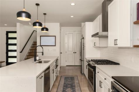 1129 Henninger Street Austin TX 78702