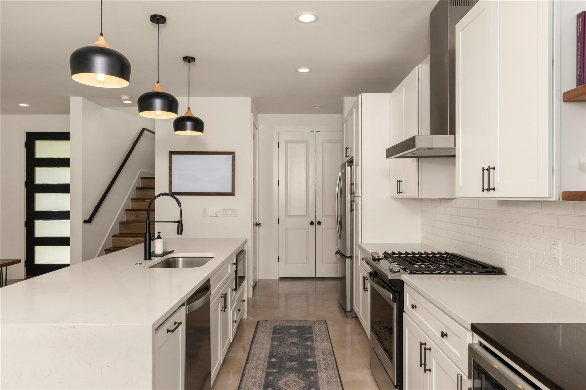 1129 Henninger Street Austin TX 78702