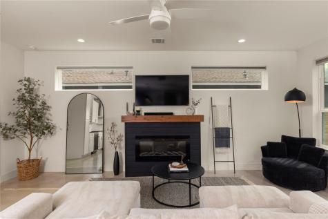 1129 Henninger Street Austin TX 78702