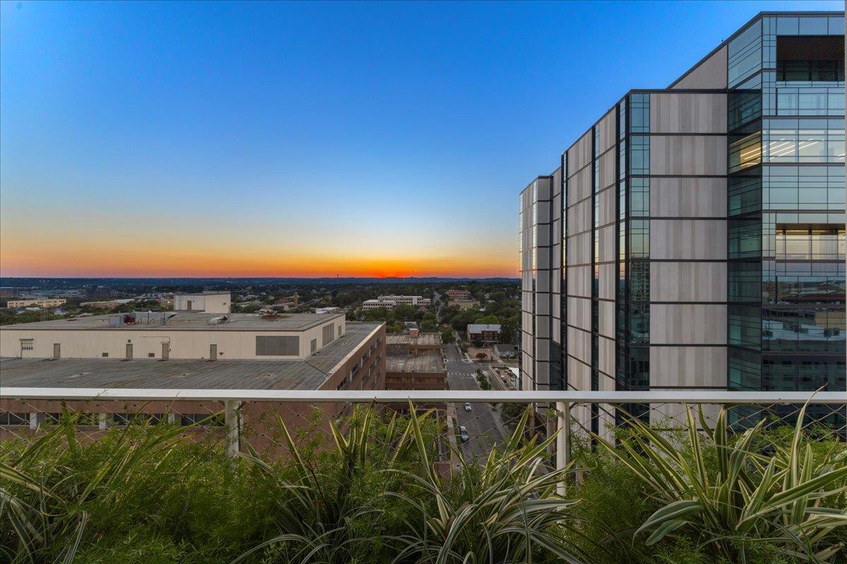 313 W 17th Street Austin TX 78701