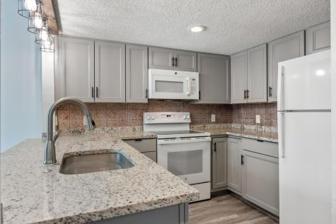27 Marina Circle Wimberley TX 78676