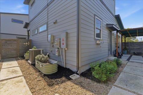 706 Short Kemp Street Austin TX 78741