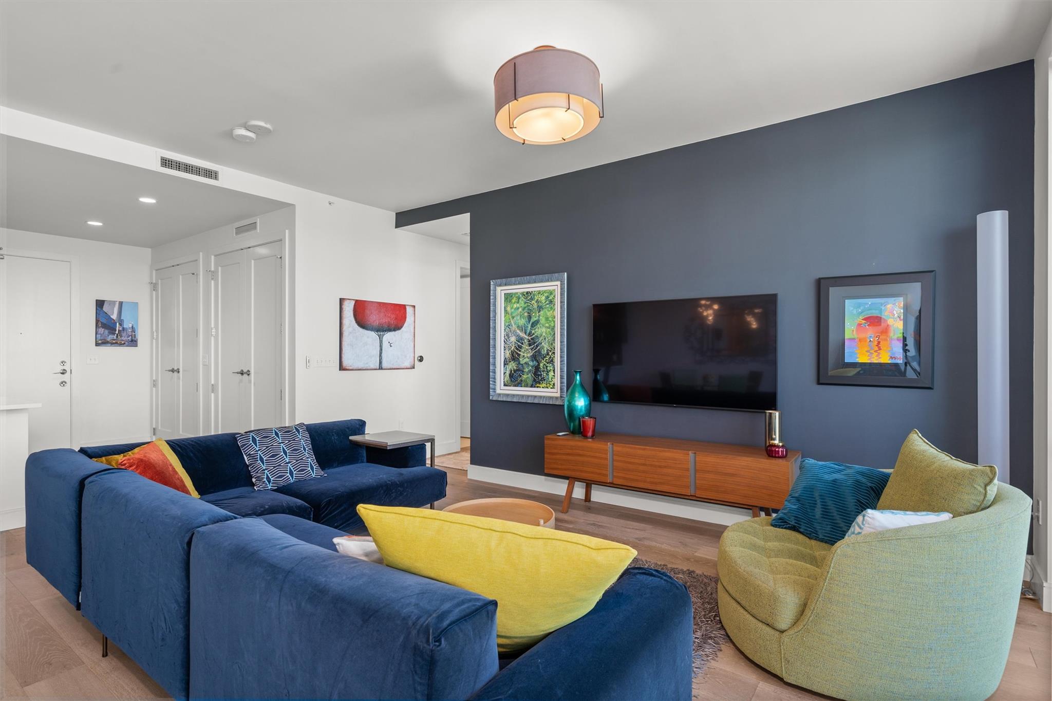 222 West Avenue Austin TX 78701