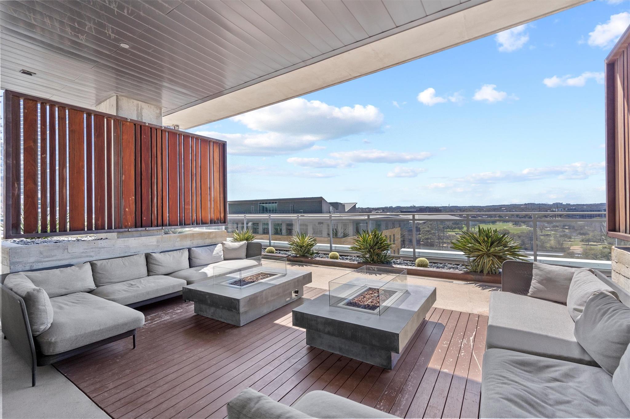 222 West Avenue Austin TX 78701