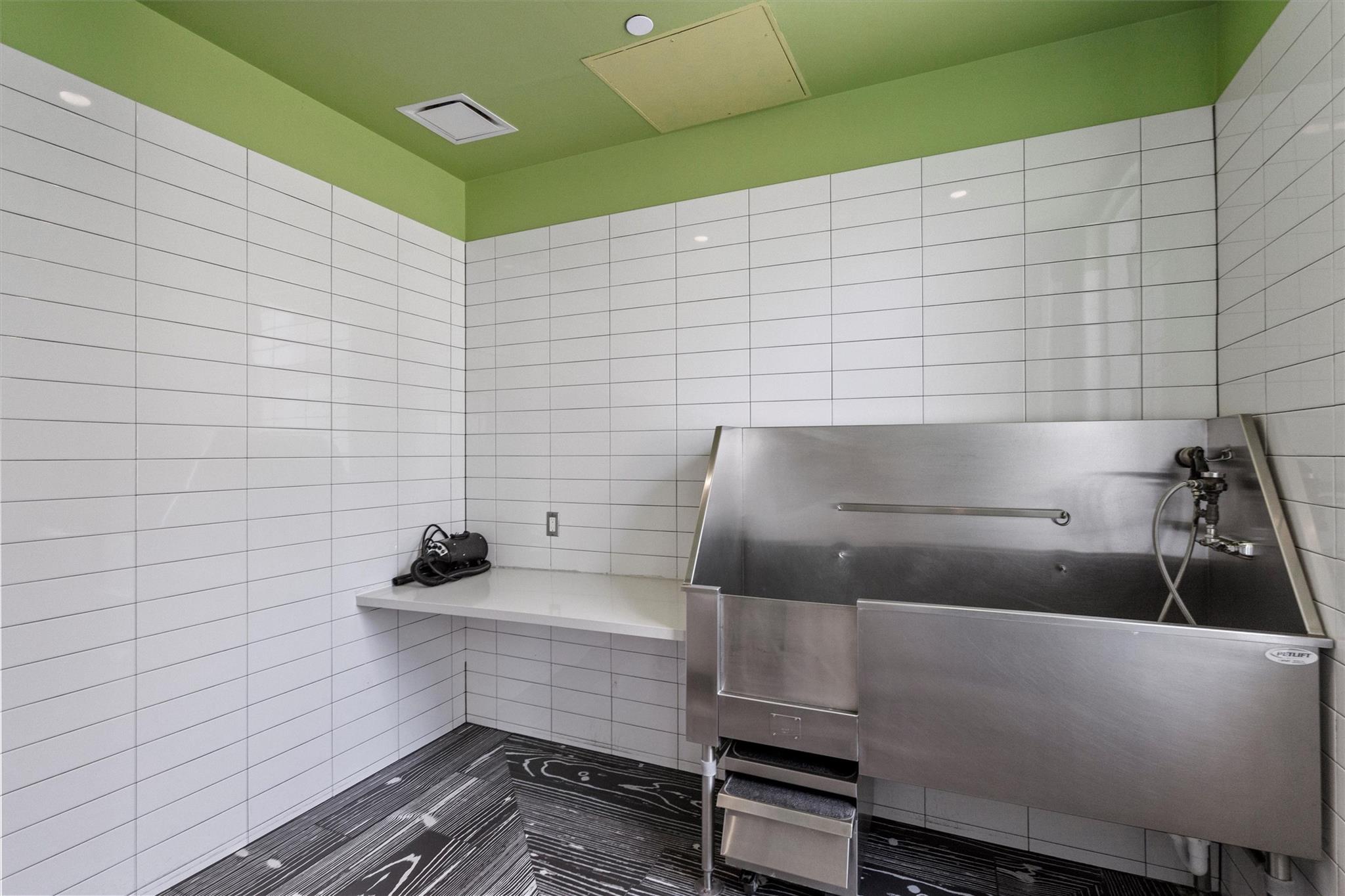 222 West Avenue Austin TX 78701