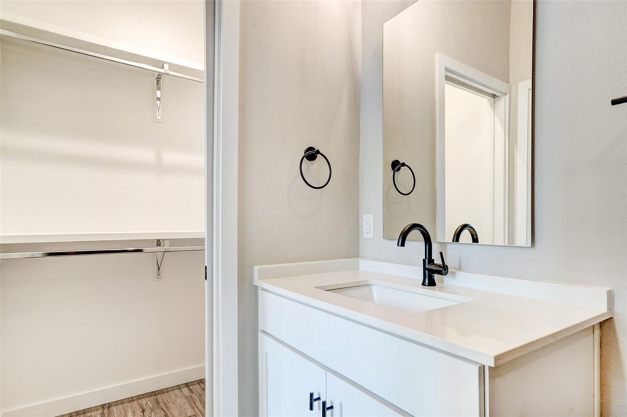 3809 Valley View Road Austin TX 78704