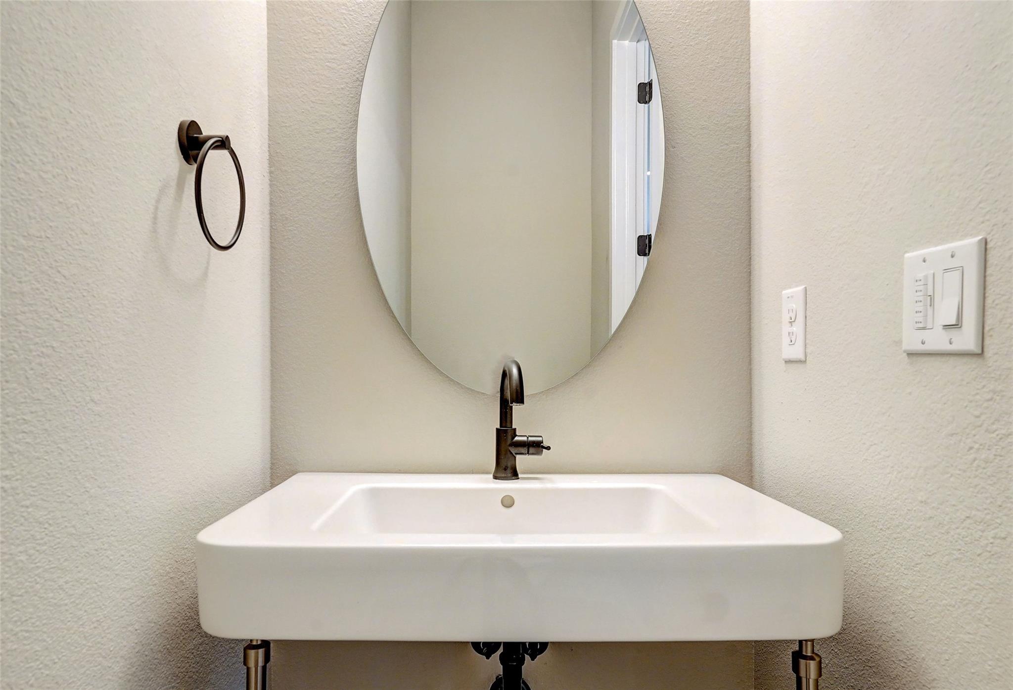 3809 Valley View Road Austin TX 78704