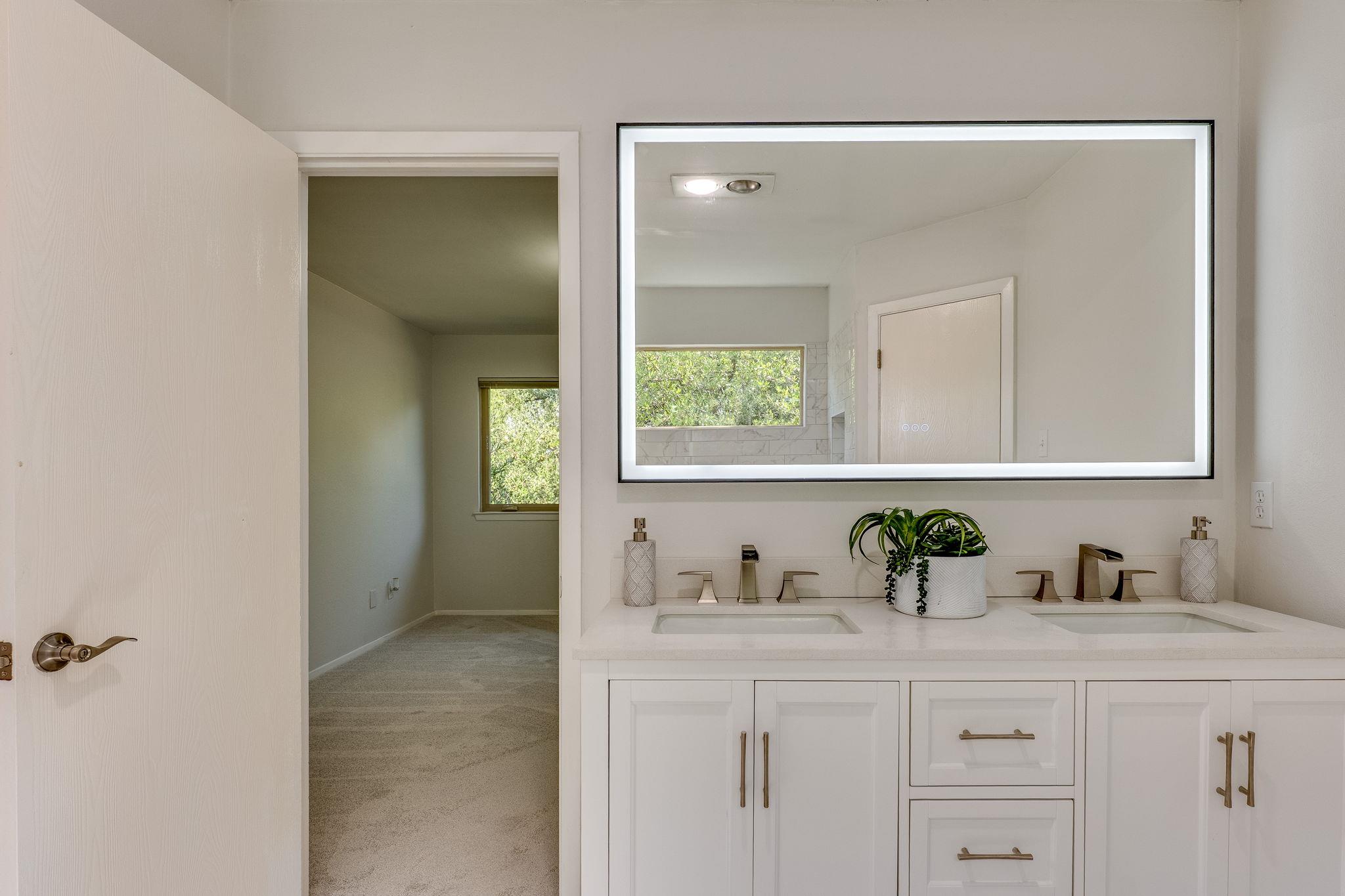 8304 Bradford Edward Cove Austin TX 78759