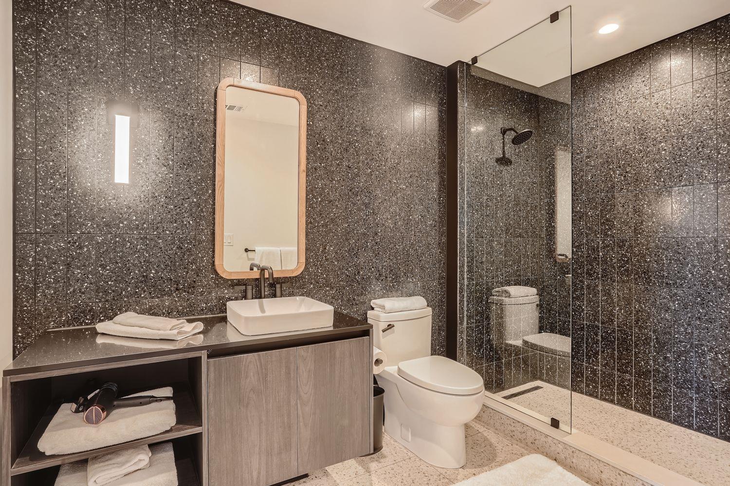 48 East Avenue Austin TX 78701