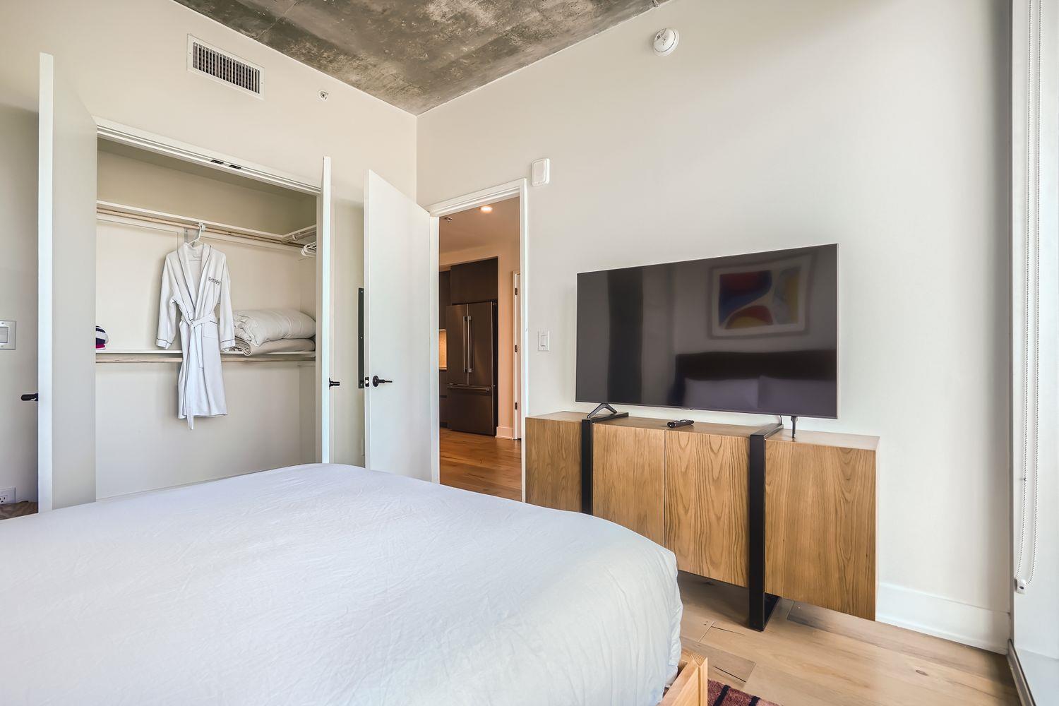 48 East Avenue Austin TX 78701
