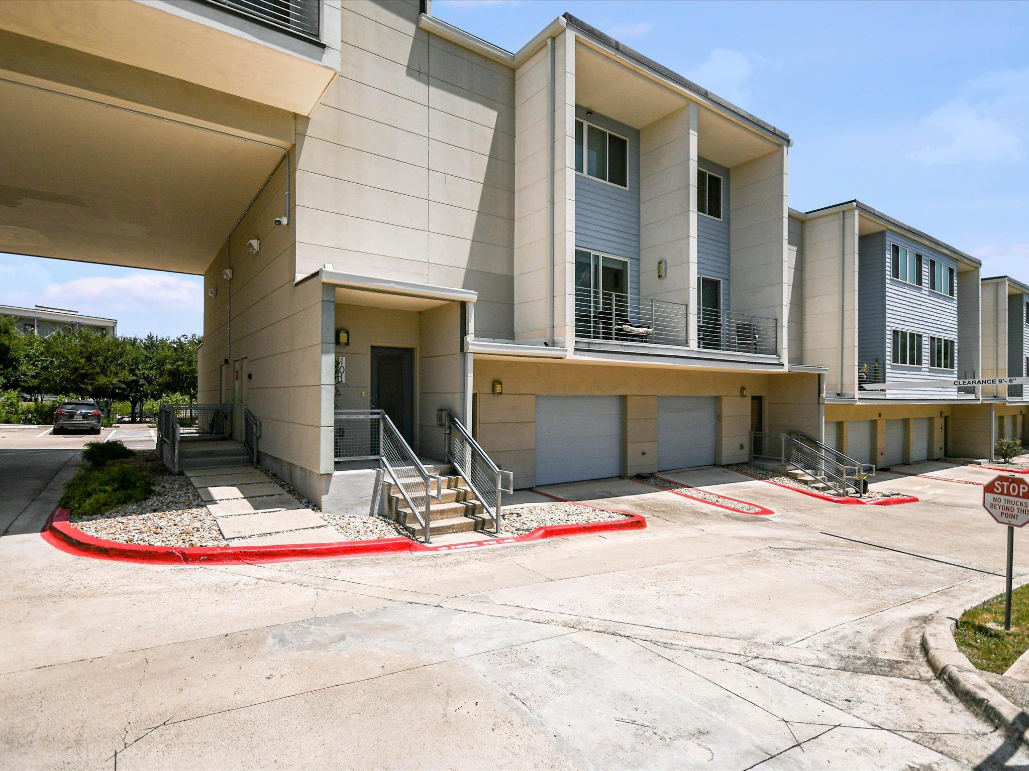 604 N Bluff Drive Austin TX 78745