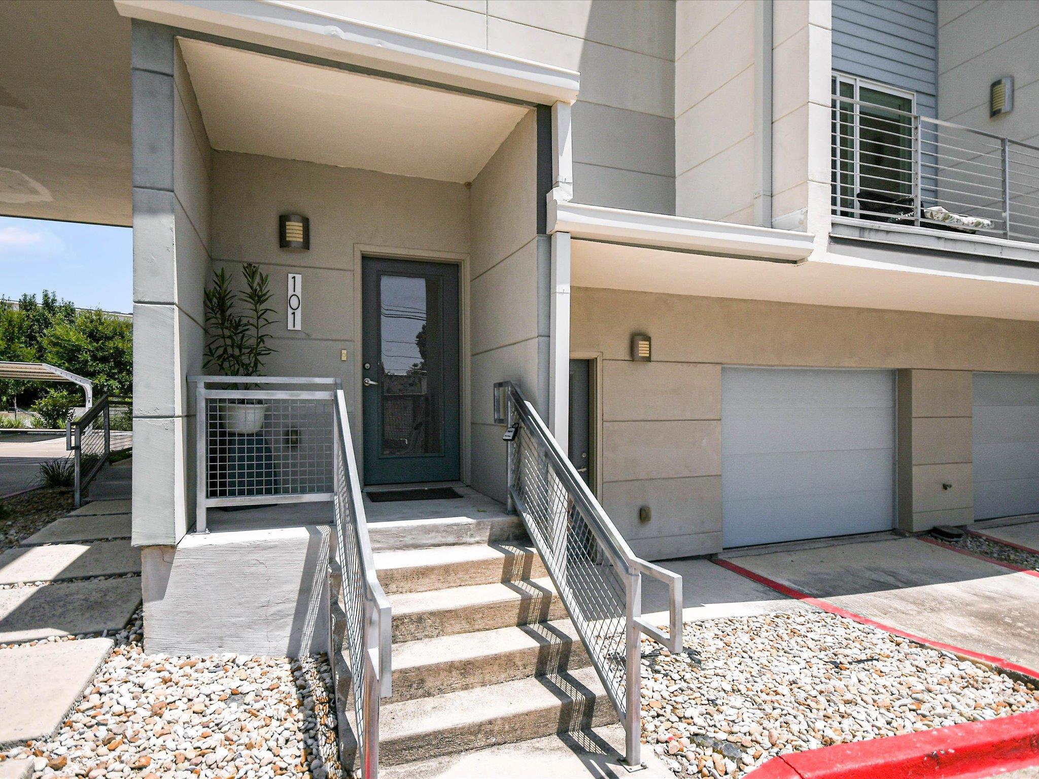 604 N Bluff Drive Austin TX 78745