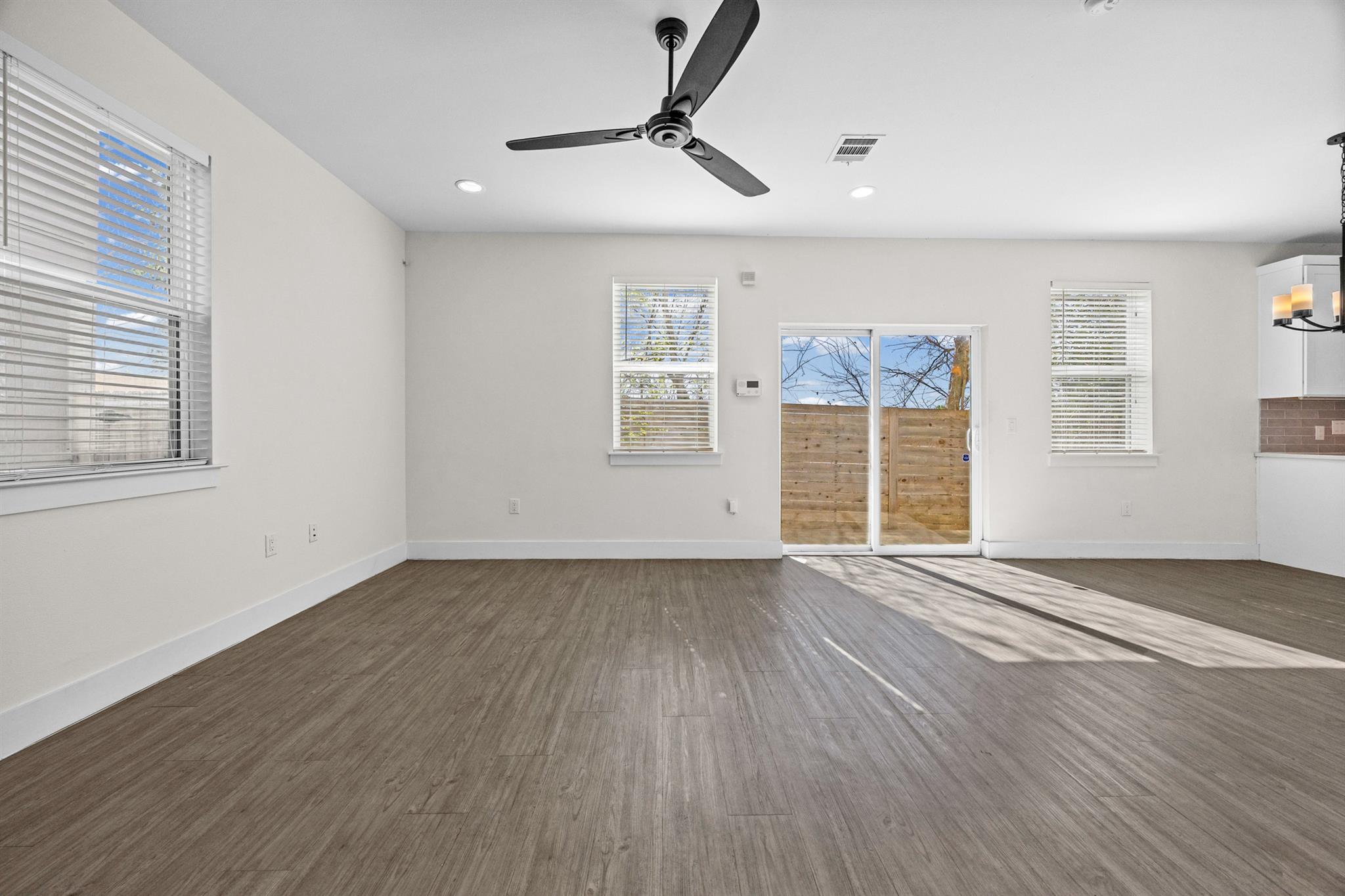7312 E Ben White Boulevard Austin TX 78741