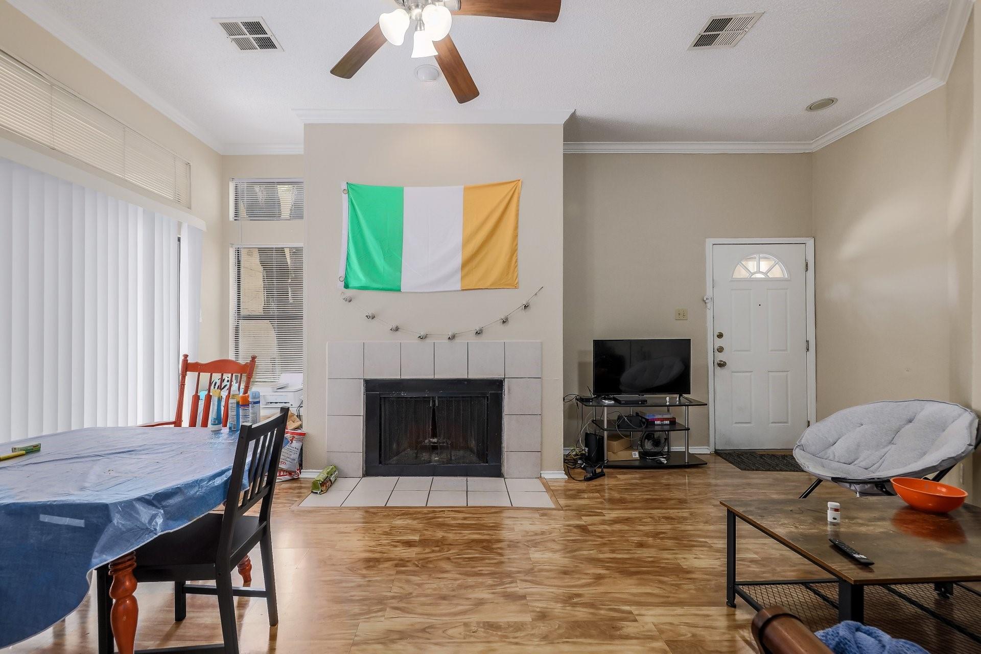2802 Nueces Street Austin TX 78705