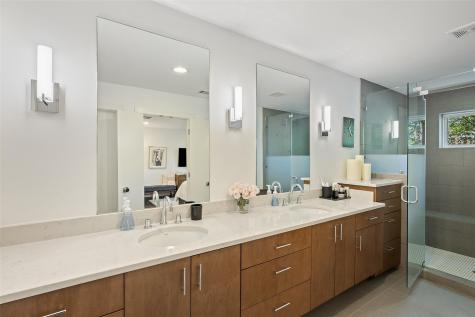 2118 Brackenridge Street Austin TX 78704