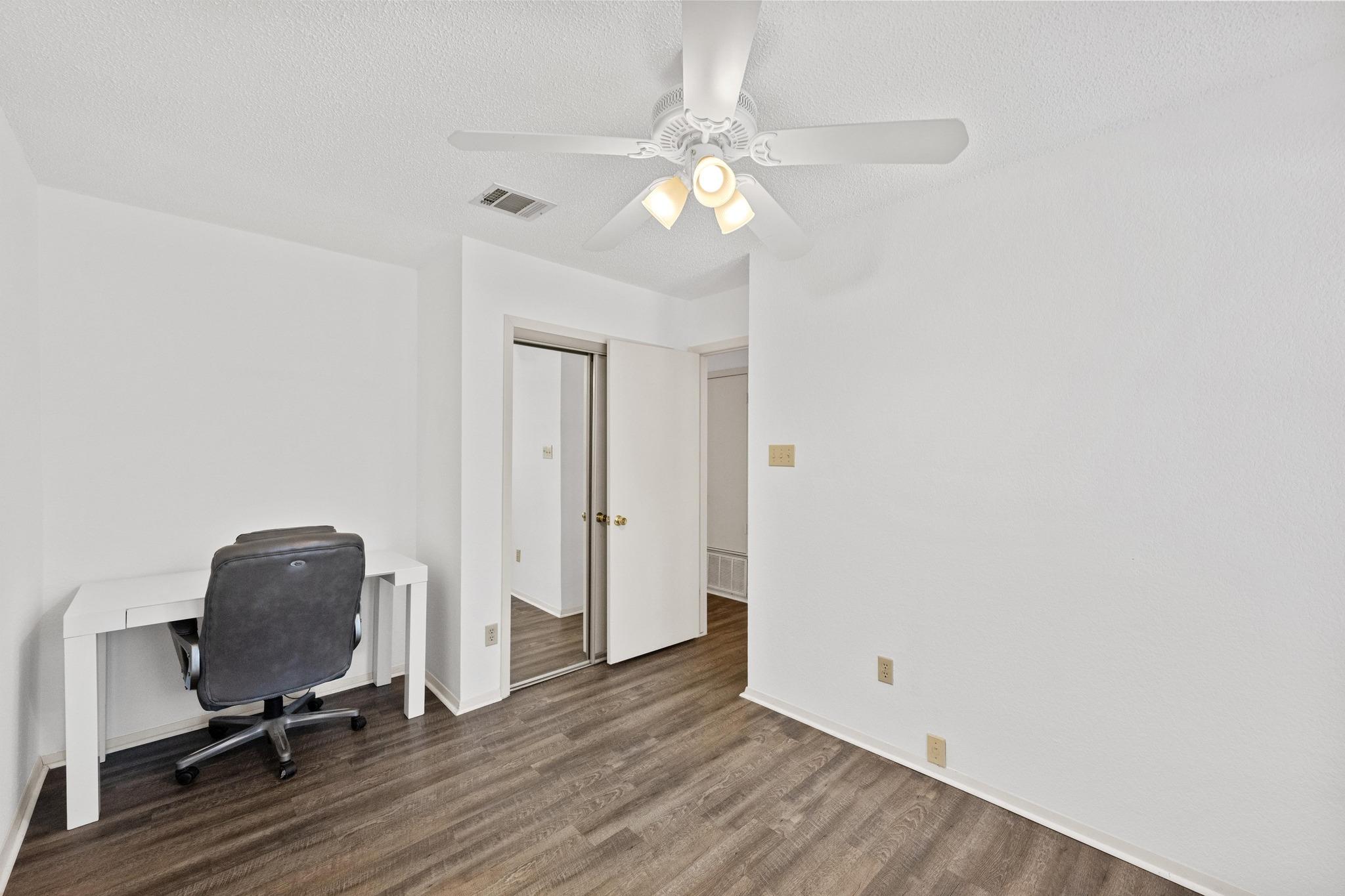 11901 Swearingen Drive Austin TX 78758