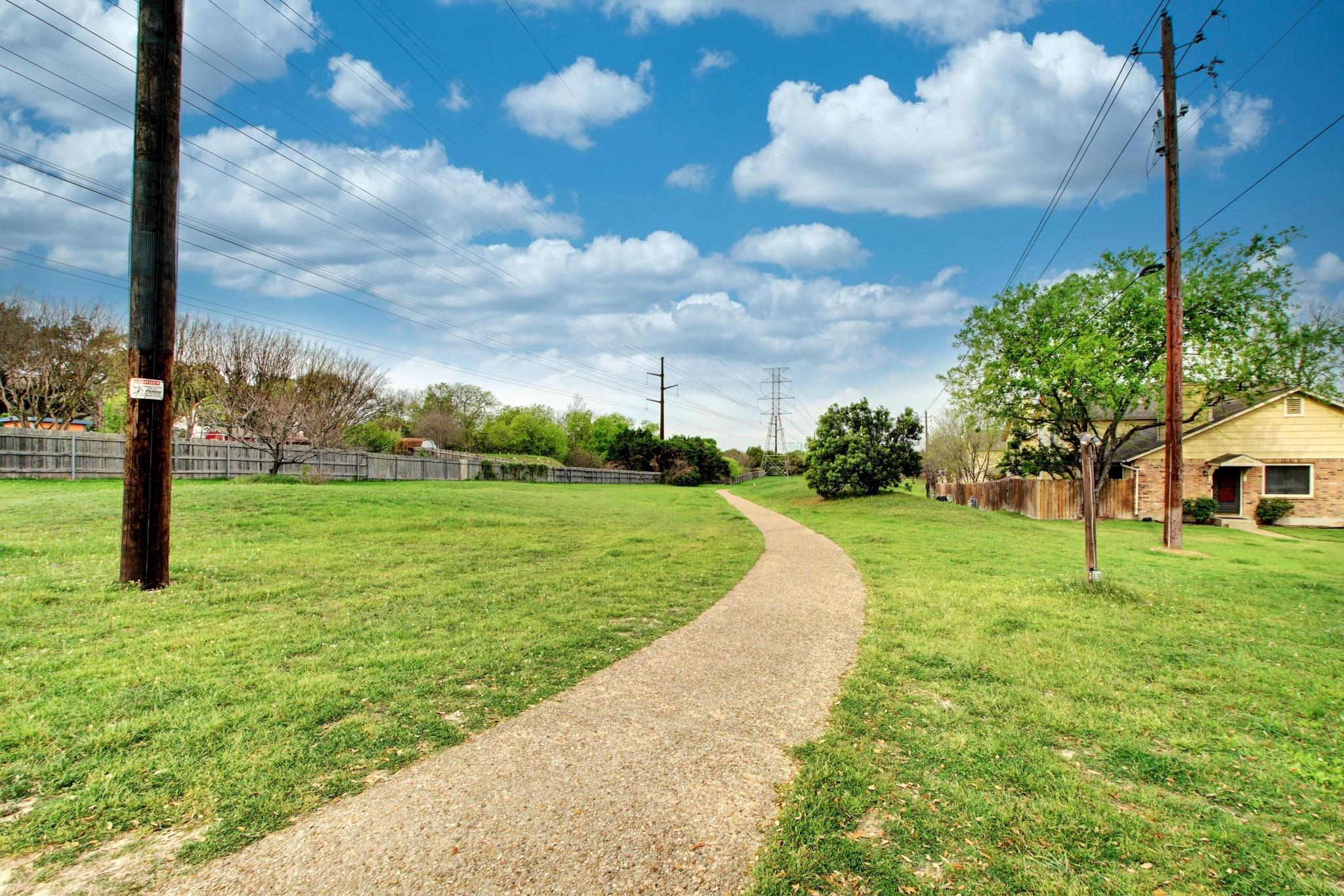 11901 Swearingen Drive Austin TX 78758
