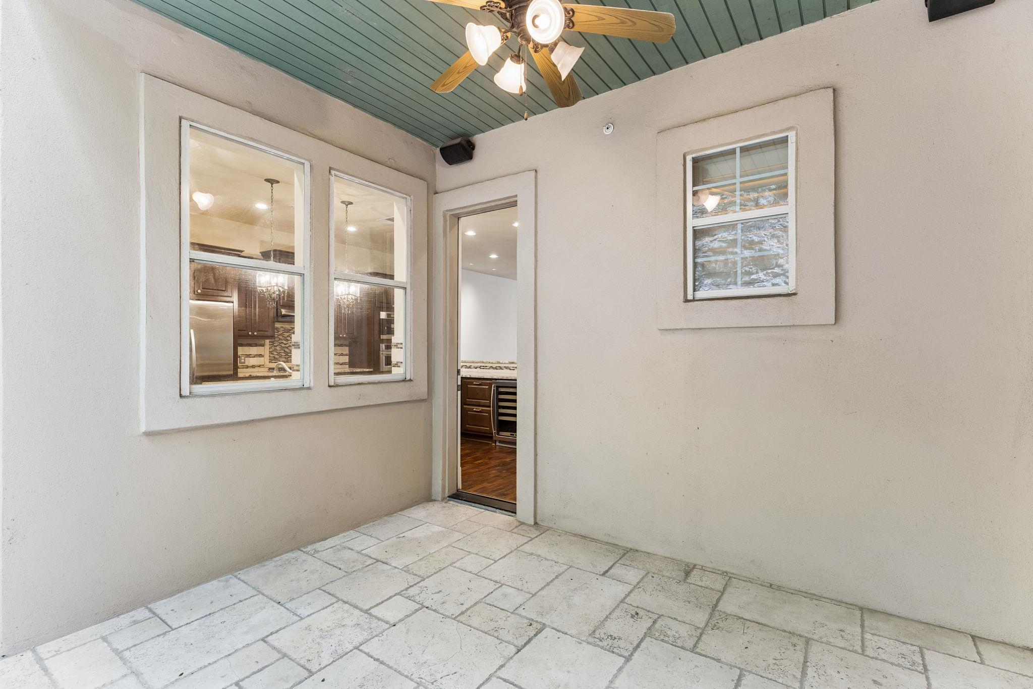 1529 Barton Springs Road Austin TX 78704