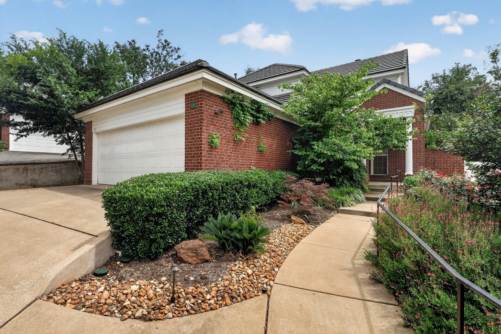 Austin TX, 4010 Long Champ Drive, Unit 22