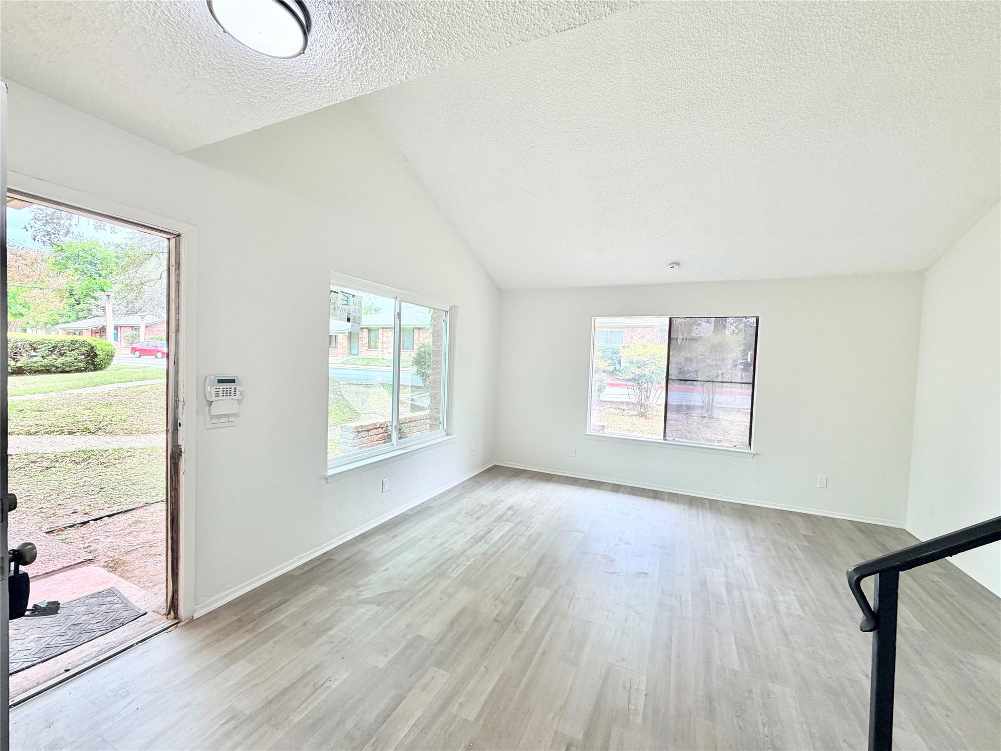 9623 Covey Ridge Lane Austin TX 78758