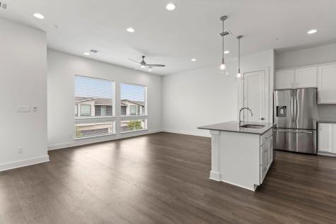 2050 Lohmans Spur Road Lakeway TX 78734