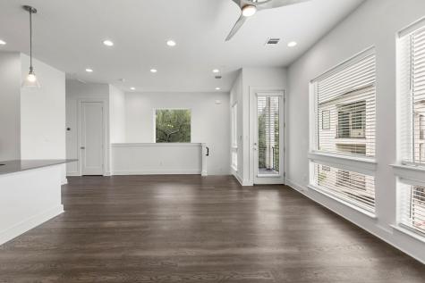 2050 Lohmans Spur Road Lakeway TX 78734