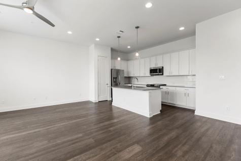 2050 Lohmans Spur Road Lakeway TX 78734