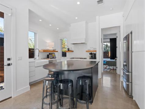 512 Sacramento Drive Austin TX 78704