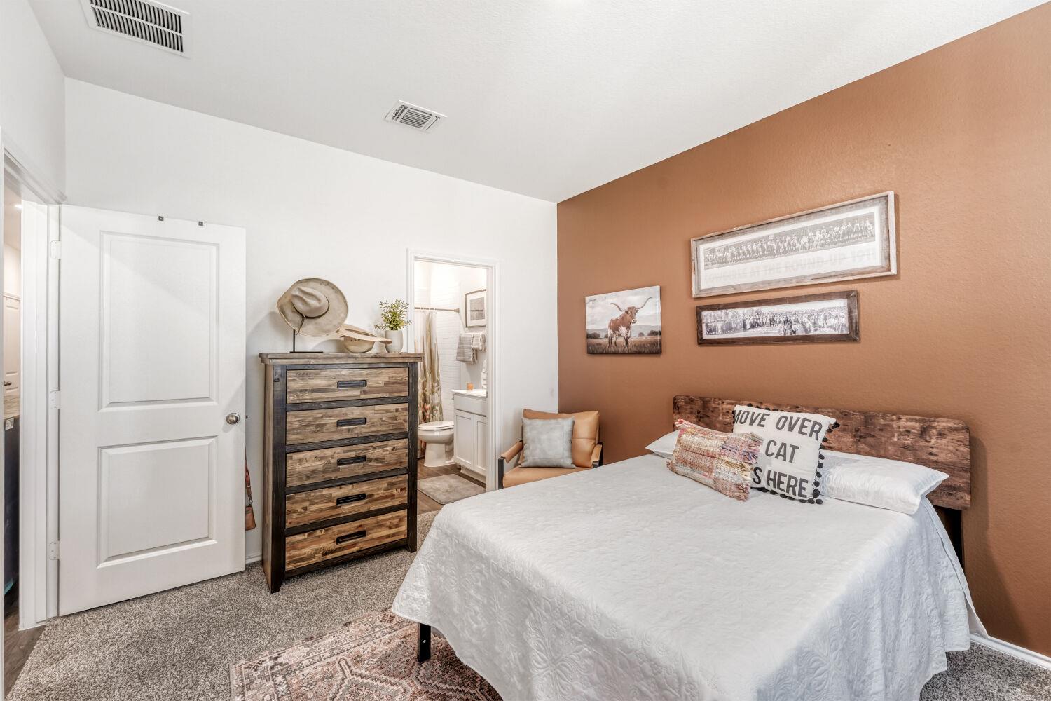 549 Arnold Loop Kyle TX 78640
