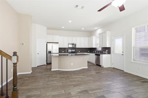 2105 Town Centre Drive Round Rock TX 78664