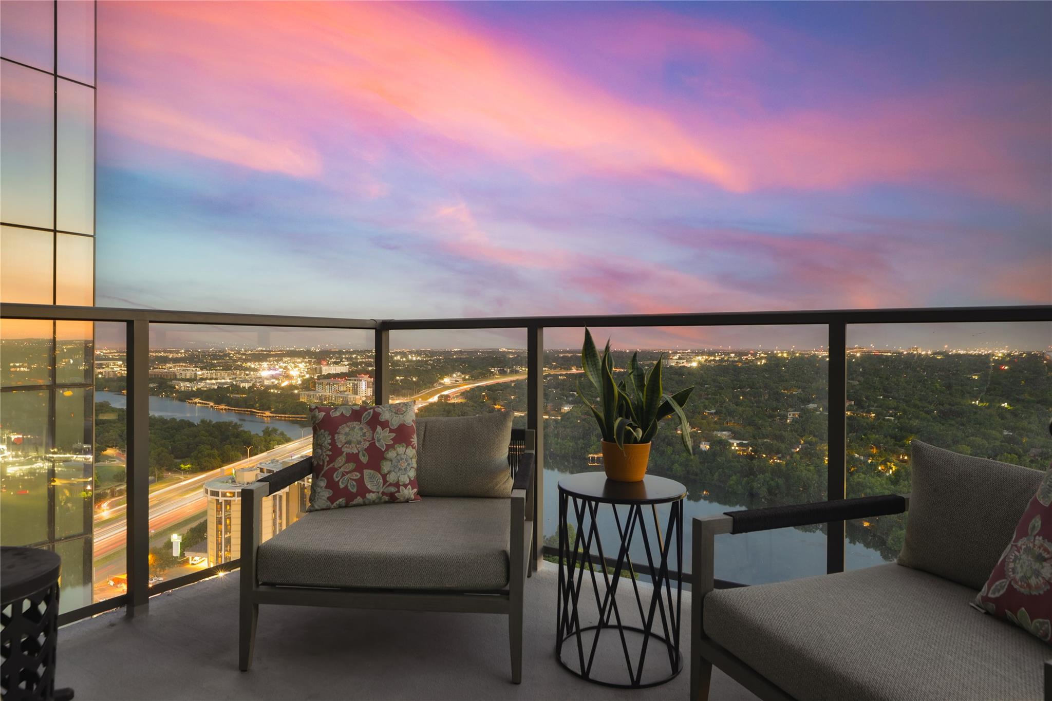 44 East Avenue Austin TX 78701