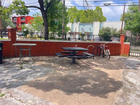 712 W 21st Street Austin TX 78705