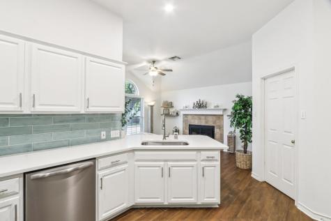 201 Sailmaster Street Lakeway TX 78734