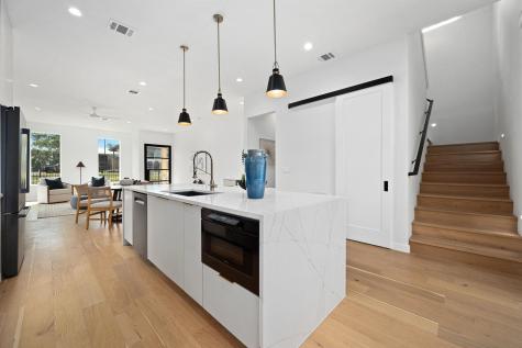 1104 1/2 Gunter Street Austin TX 78702