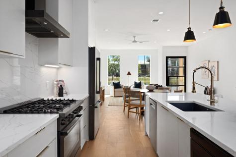 1104 1/2 Gunter Street Austin TX 78702