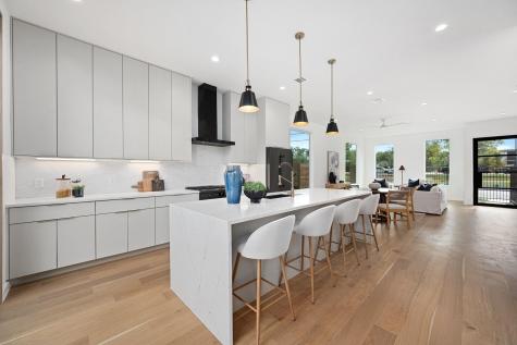 1104 1/2 Gunter Street Austin TX 78702