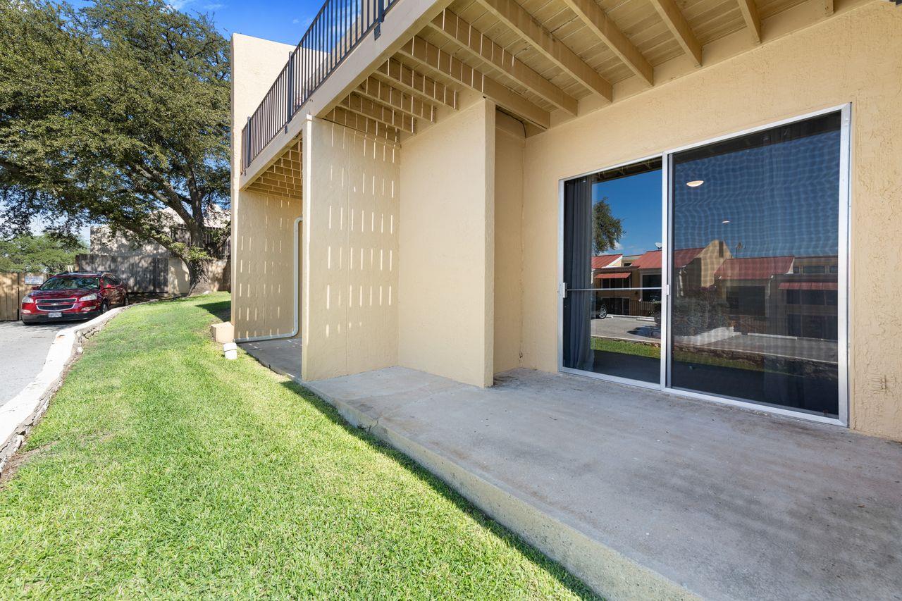 402 Hi Stirrup Horseshoe Bay TX 78657